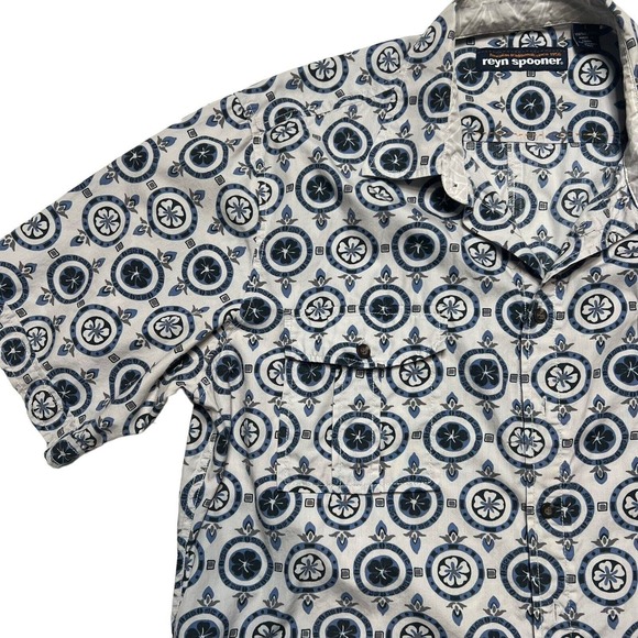 Reyn Spooner Mens Large Blue Palekaula Silver Button down Short Sleeve Shirt - Picture 3 of 7